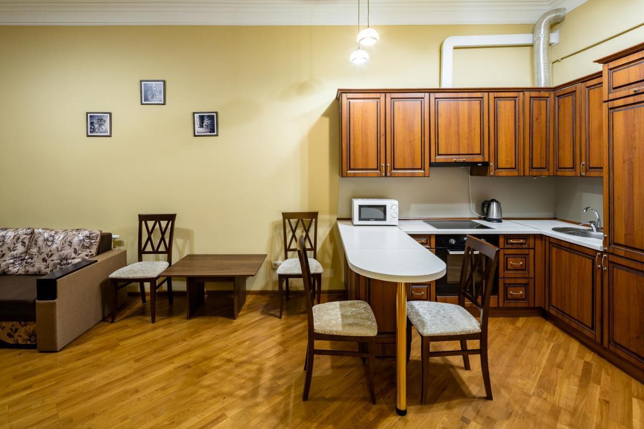 13 Franka Apartment 2 Львов Экстерьер фото