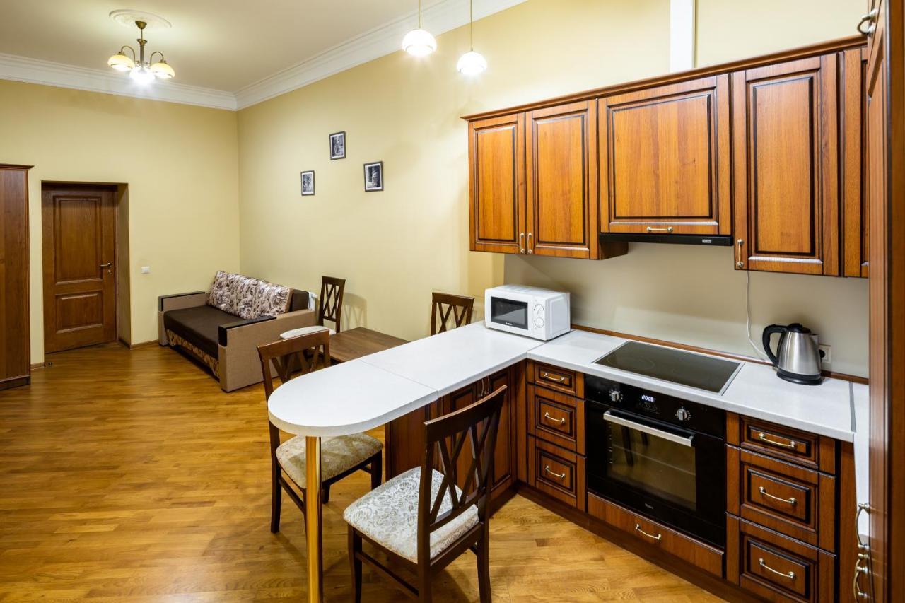 13 Franka Apartment 2 Львов Экстерьер фото